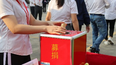 ����Ϊ�����װ��Ļ��J9����ֱӪ��������˽��а���ļ��