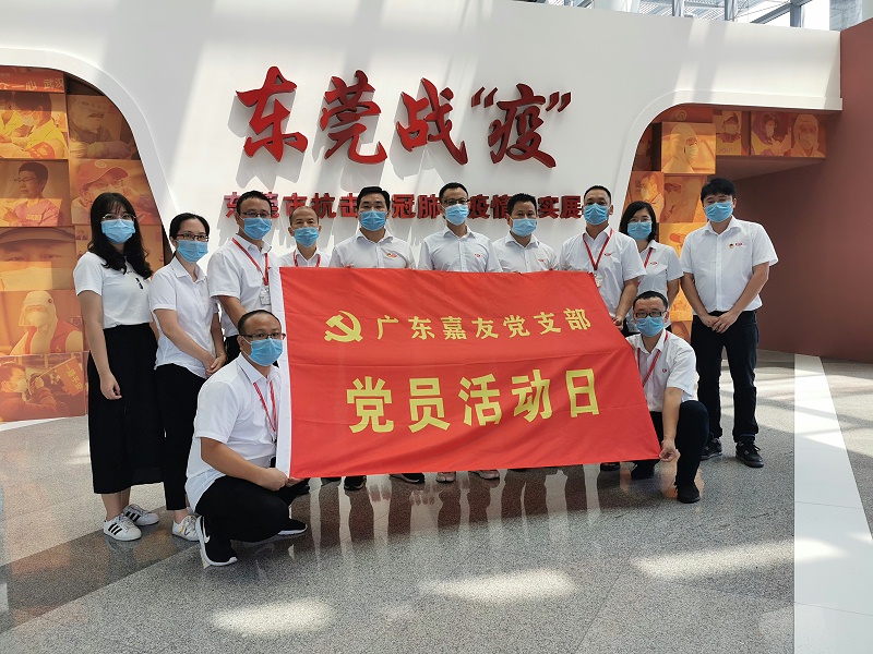 ս���ߡ���ʵ��μ������ѵ�֧����ǰ�п���Ӣ���¾�